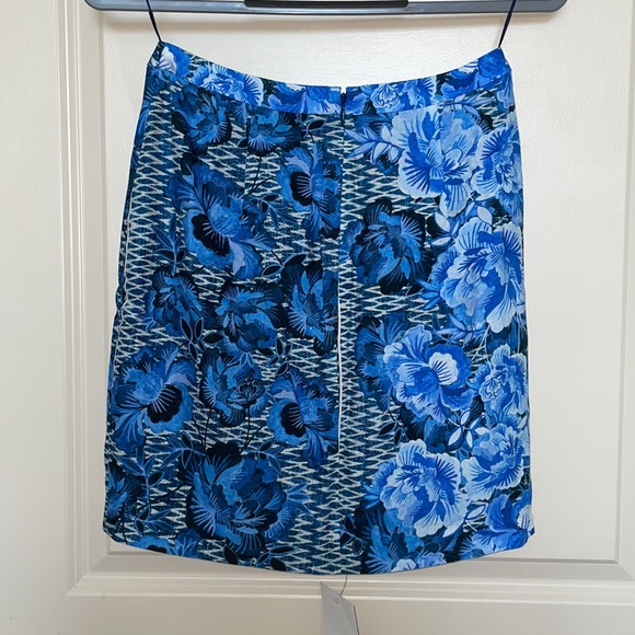 BNWT ‘Rodeo Show’ Blue Floral Skirt RRP $179.95 - Picture 4 of 11